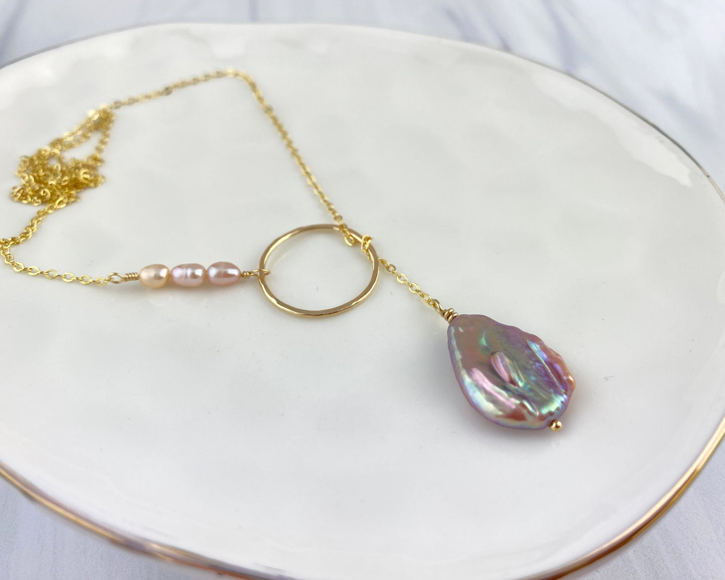Pearl and gold lariat necklace, dainty, 20”, pink Keshi pearl, bridal jewelry
