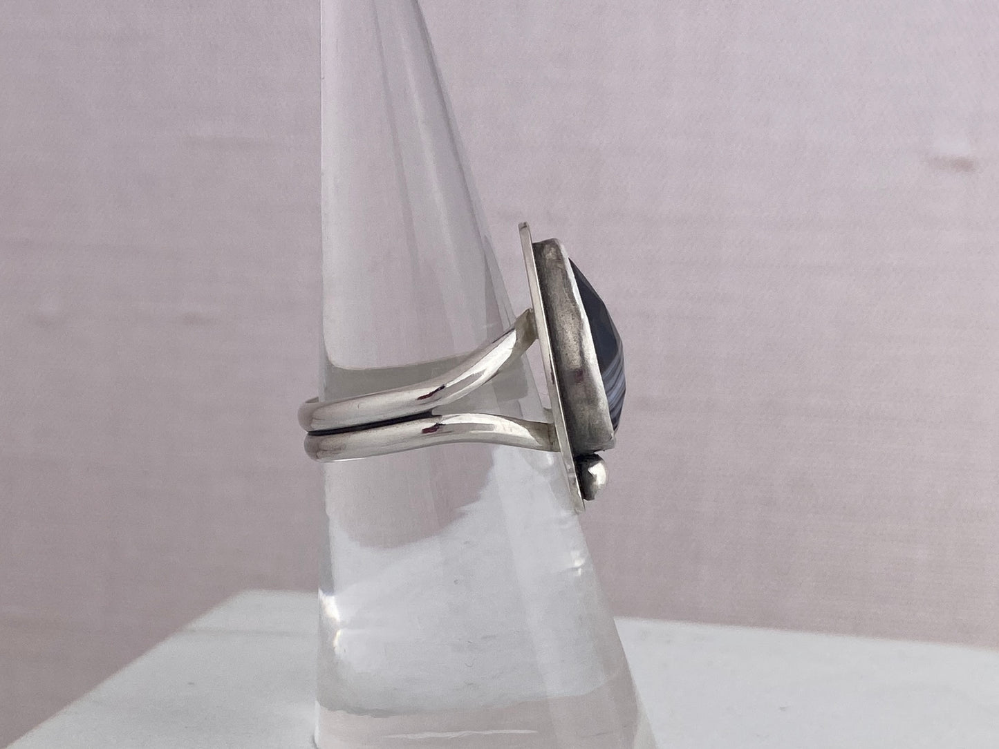 Banded agate ring, size 7, sterling silver split shank band