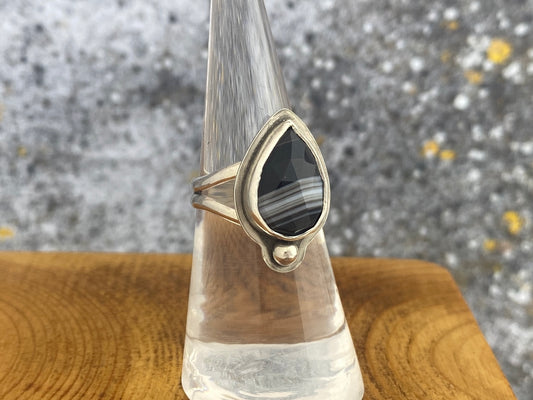 Banded agate ring, size 7, sterling silver split shank band