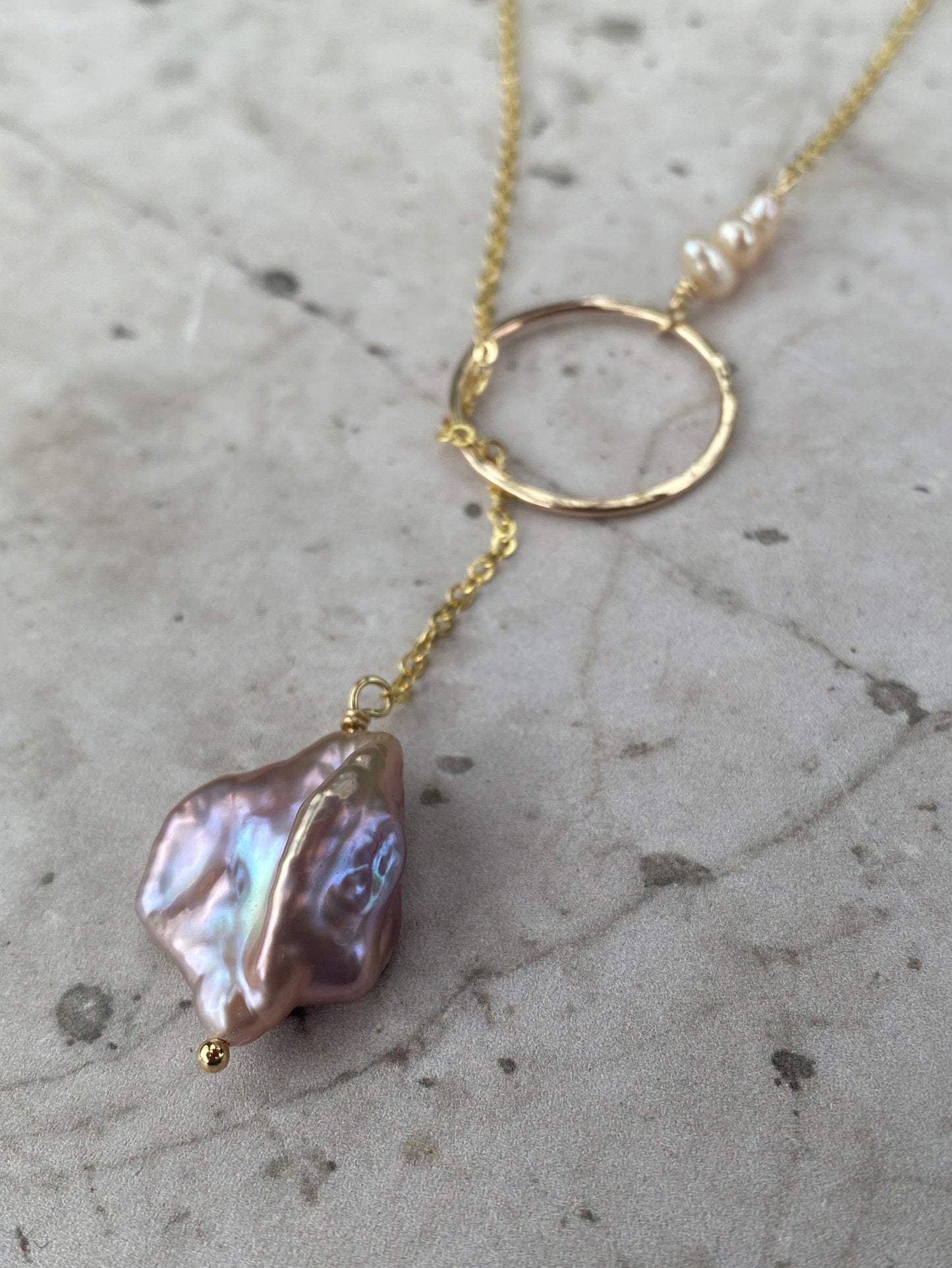 Blush Coastline Lariat — Gold and pink pearl necklace