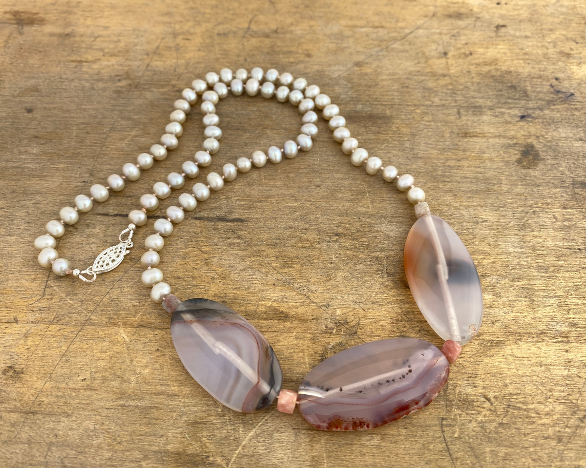 Dusky Agate and Pearl Necklace