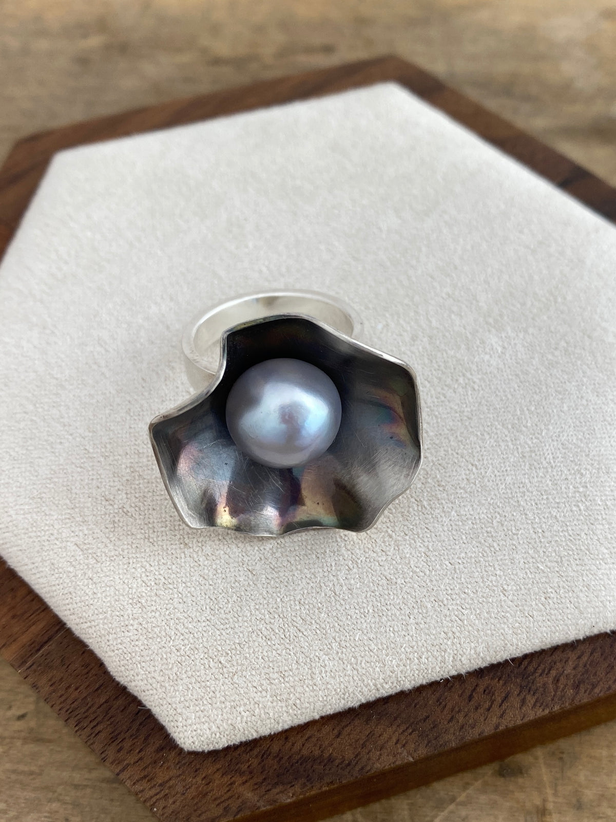 Anemone Ring — Silver Pearl