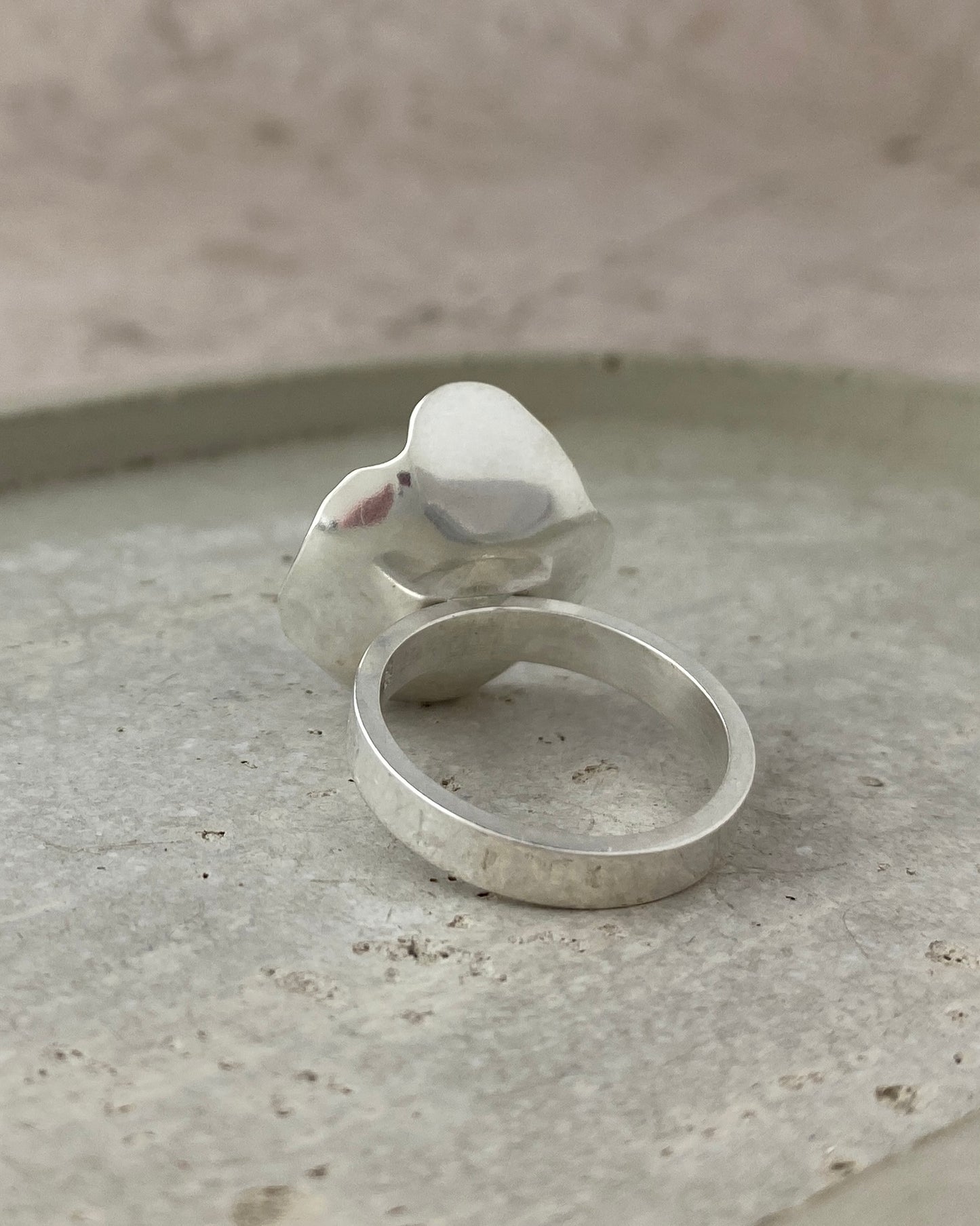 Anemone Ring — Grey Pearl | Sterling Silver Sculptural Ring | Sz 8.5
