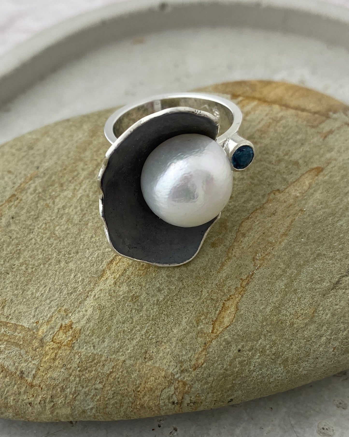 Anemone Ring — White Pearl & Blue Topaz