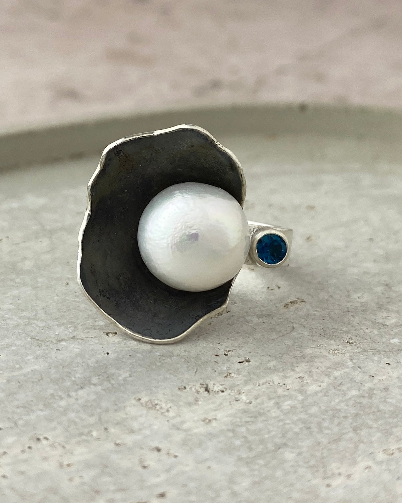 Anemone Ring — White Pearl & Blue Topaz